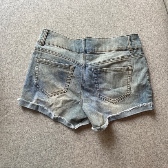 Refuge Jean short size 8 - Picture 4 of 4